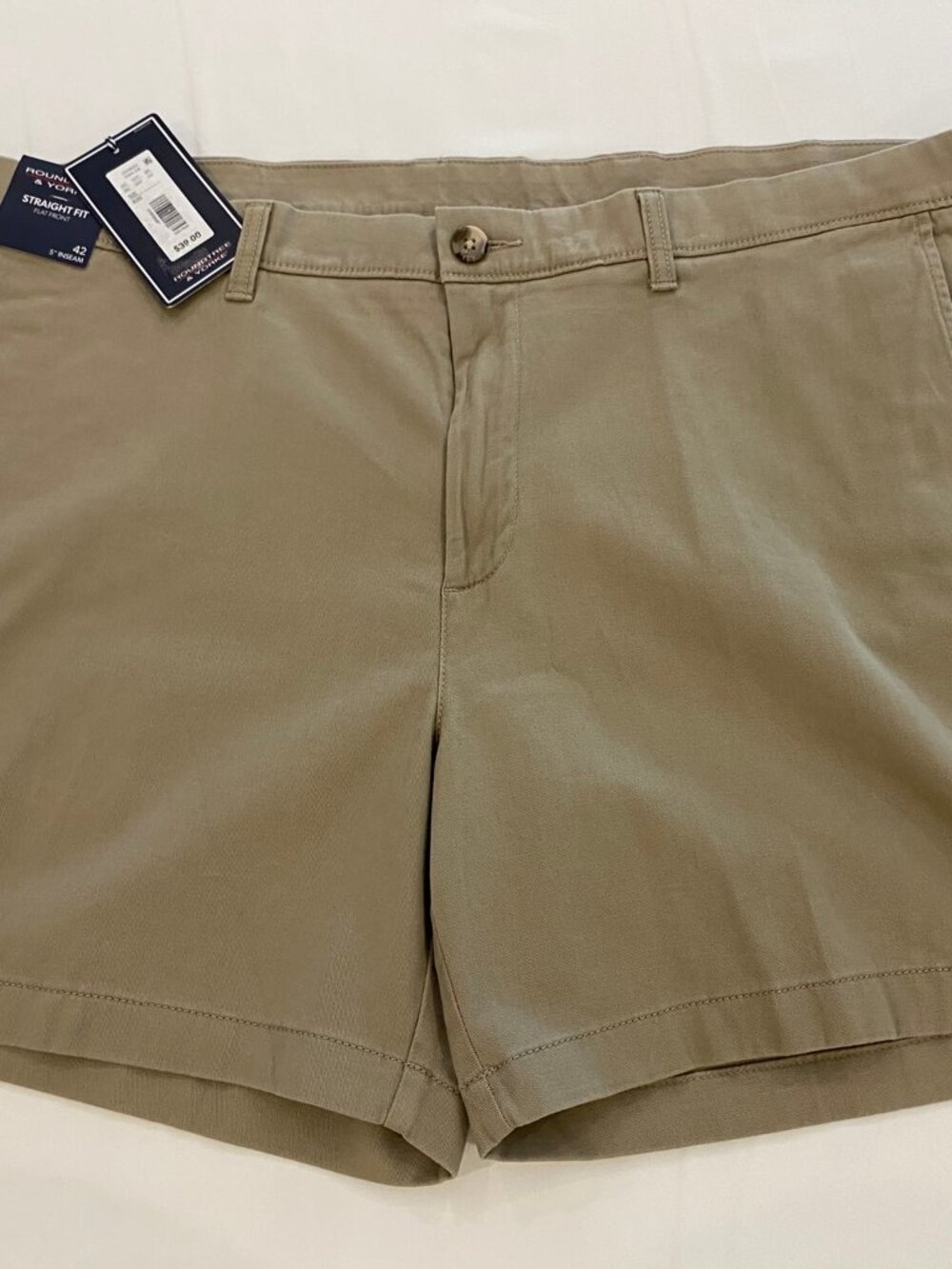 ROUNDTREE & YORKE Men's The Cloud Flat Front Chino Short NWT 42 Khaki 5" Inseam